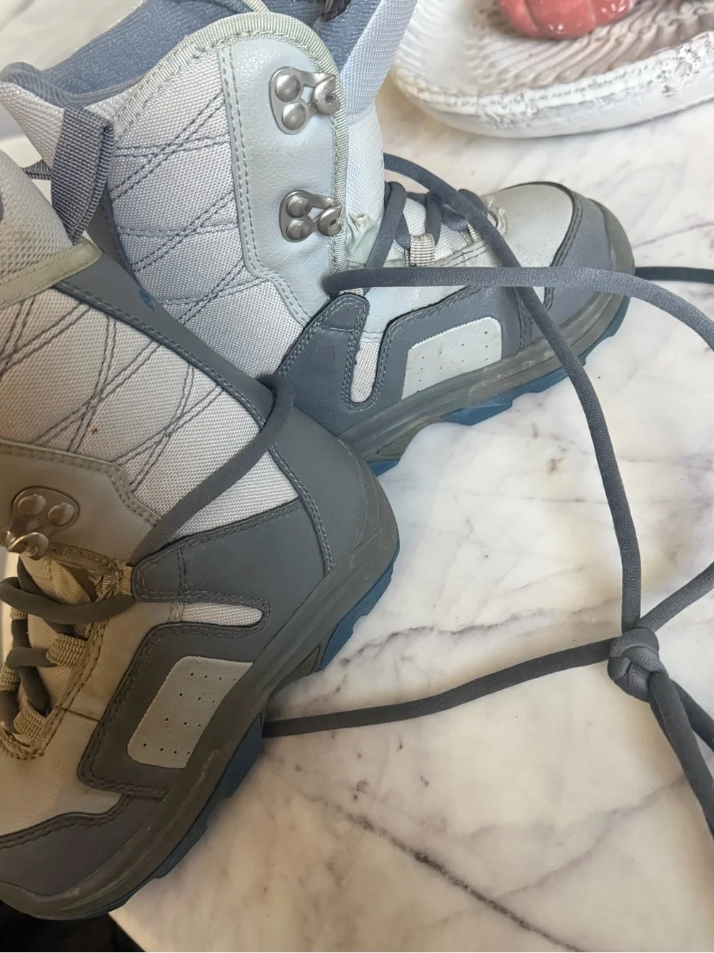 Burton Moto Snowboard Boots Kids size 12C